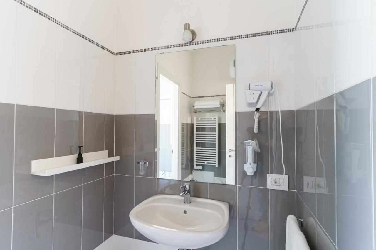 Aparthotel Le Marine Μπισέλιε Εξωτερικό φωτογραφία